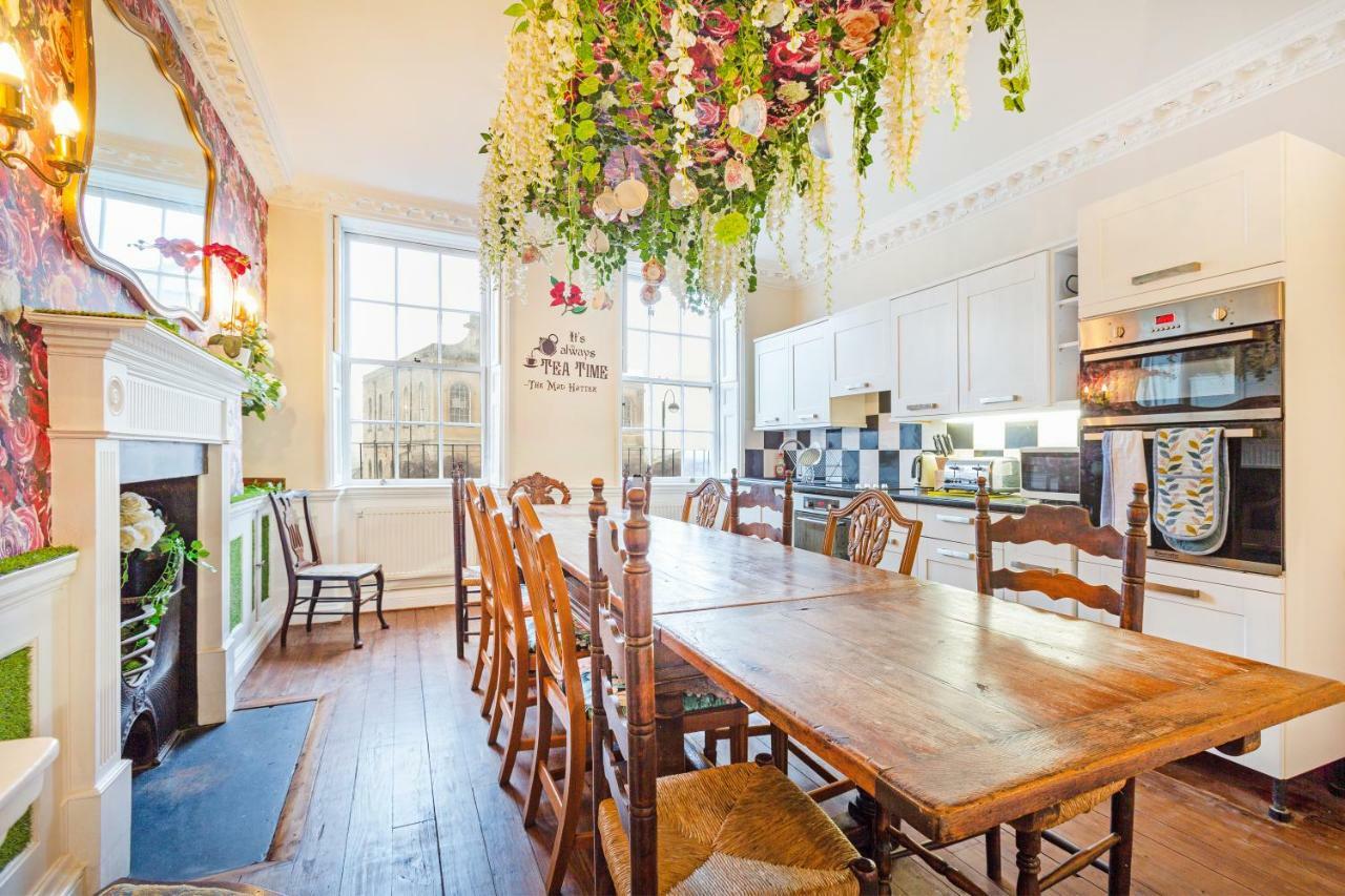 The Wonderland Townhouse - Alice In Wonderland 7Bdr Home 巴斯 外观 照片