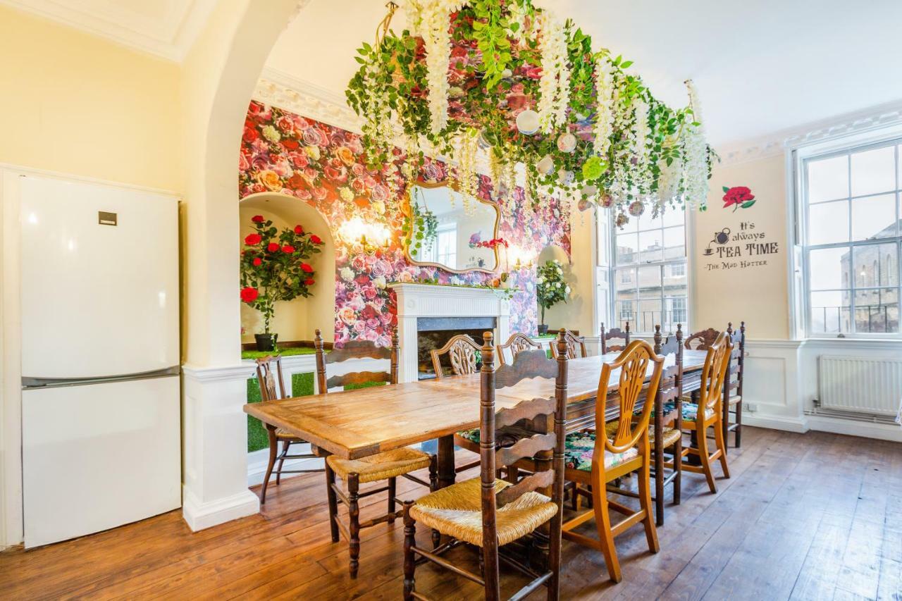 The Wonderland Townhouse - Alice In Wonderland 7Bdr Home 巴斯 外观 照片