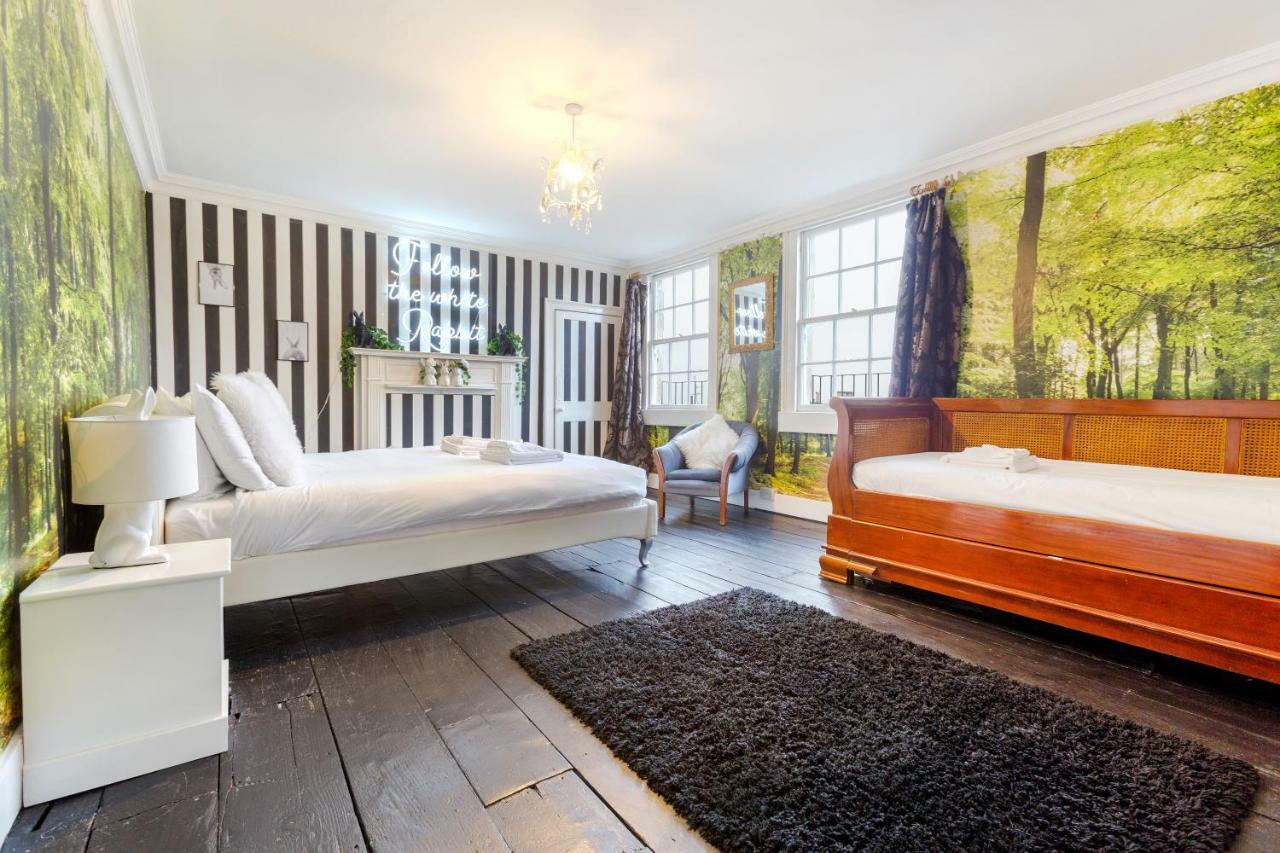 The Wonderland Townhouse - Alice In Wonderland 7Bdr Home 巴斯 外观 照片