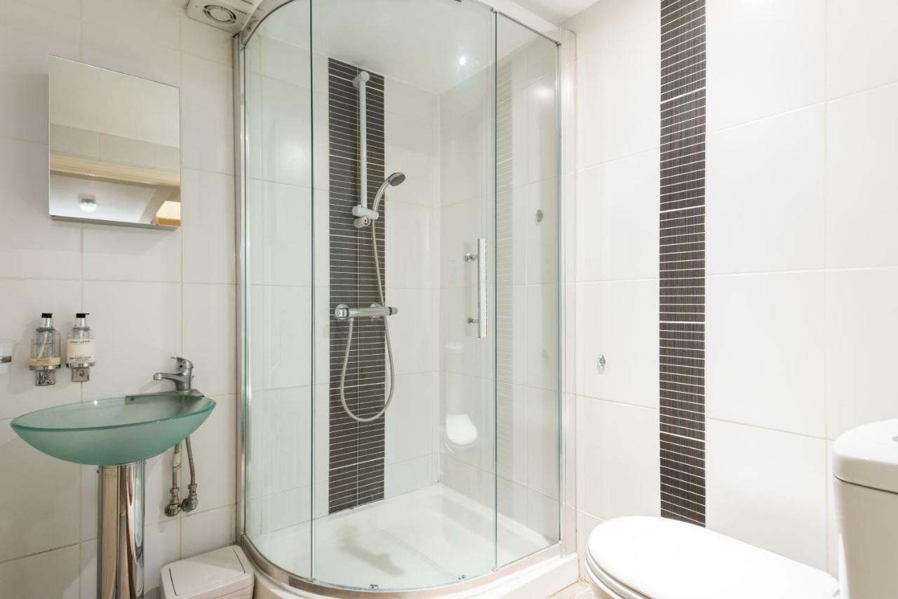 The Wonderland Townhouse - Alice In Wonderland 7Bdr Home 巴斯 外观 照片